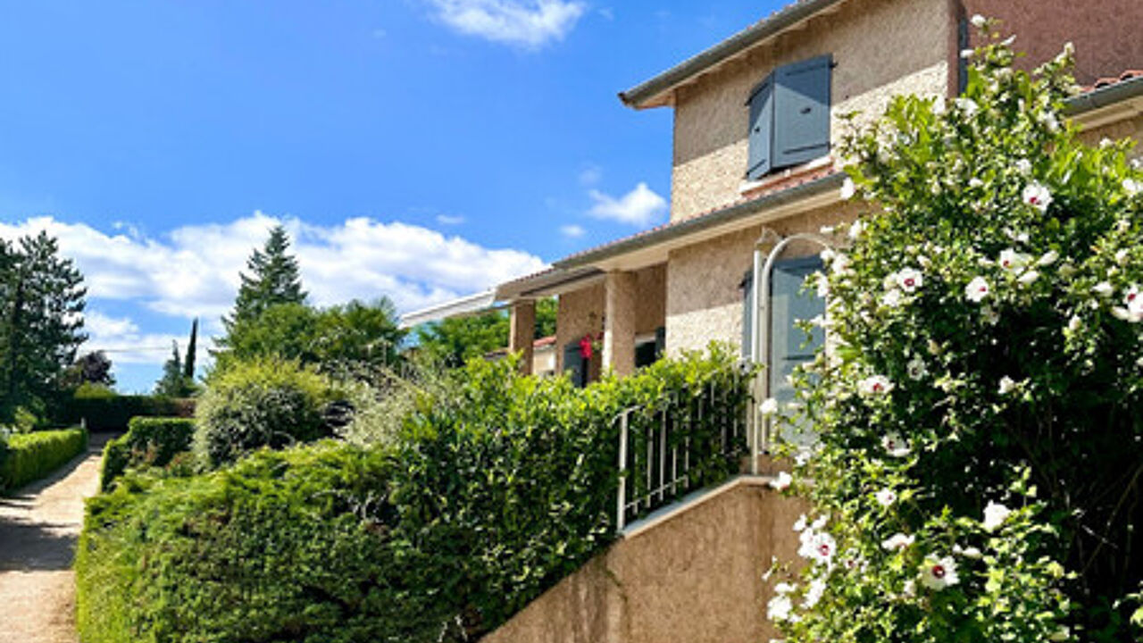 maison 5 pièces  m2 à vendre à Pommiers (69480)