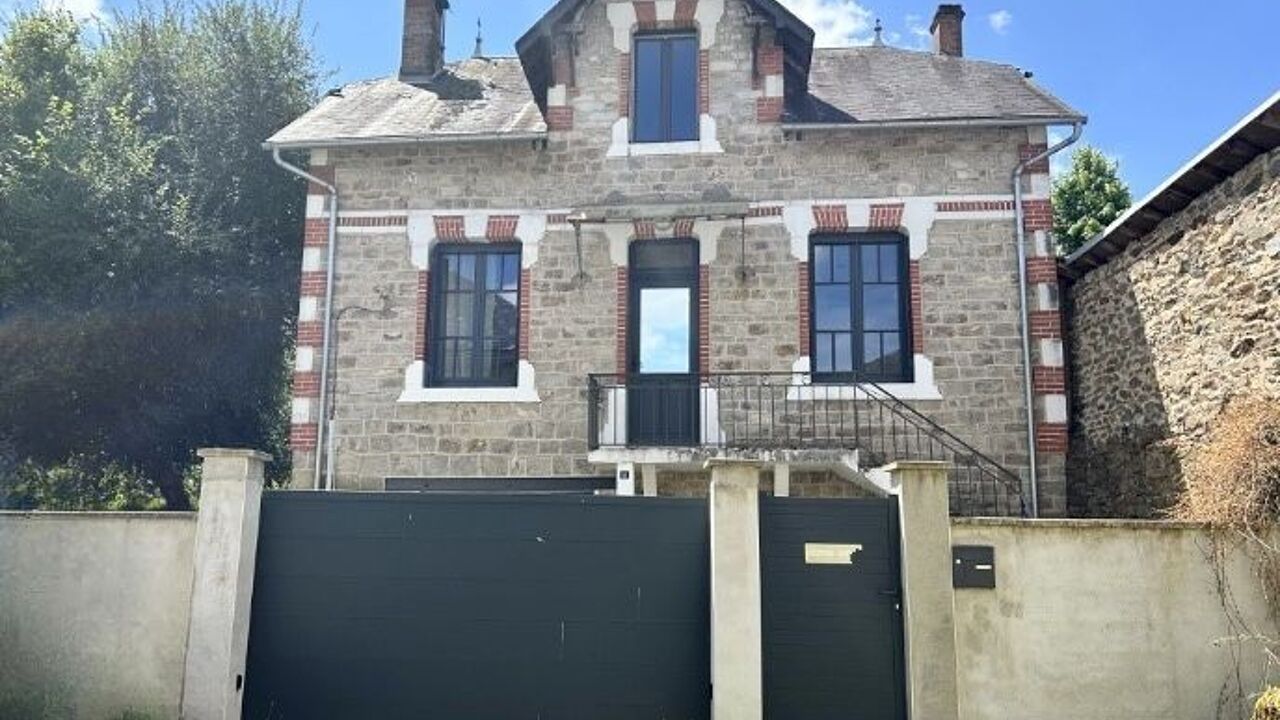 maison 4 pièces 96 m2 à vendre à Lagraulière (19700)