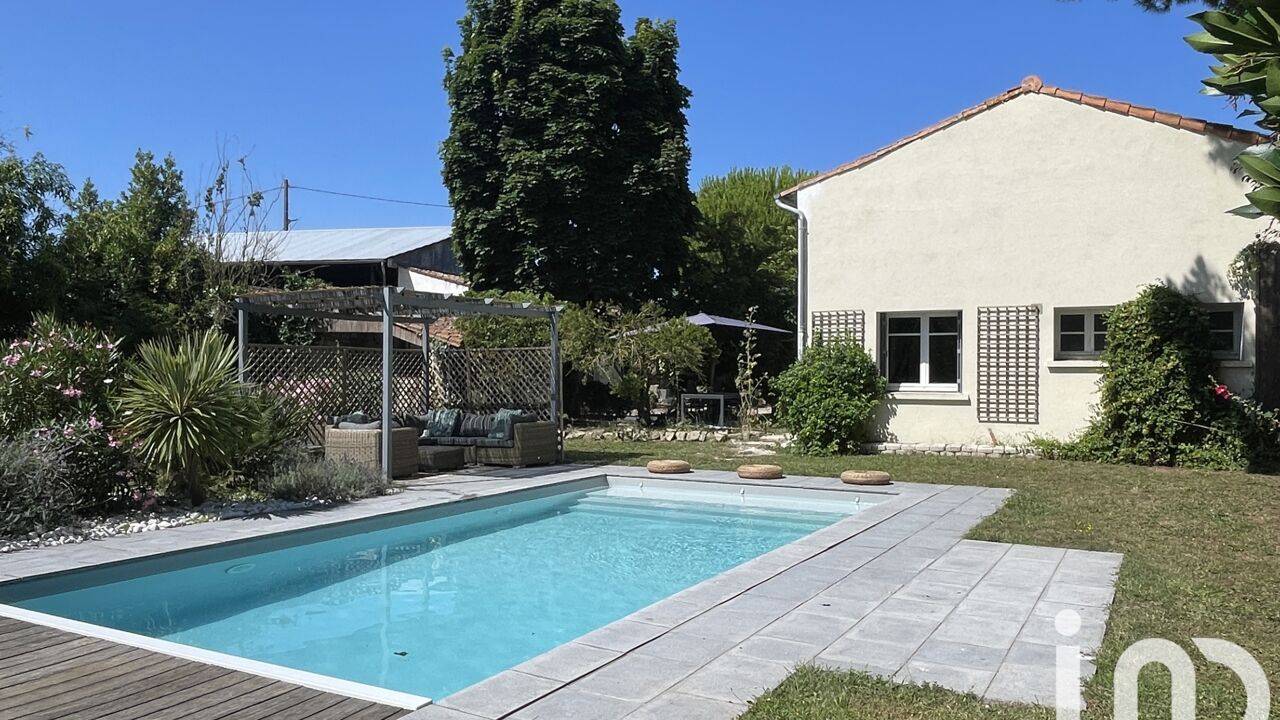 maison 9 pièces 237 m2 à vendre à Mauzé-sur-le-Mignon (79210)