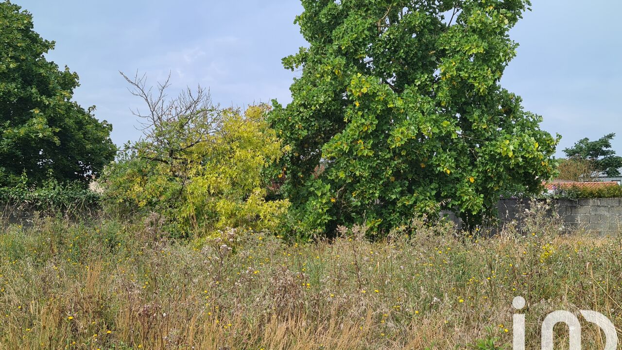 terrain  pièces 350 m2 à vendre à La Jarrie (17220)