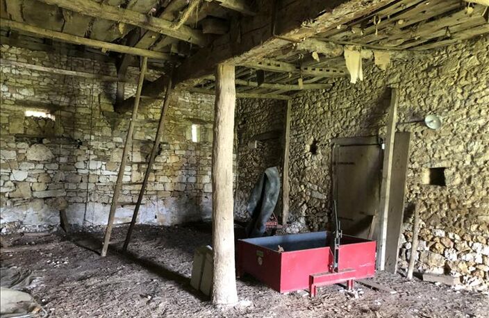 Maison en pierre de 2 pièces principales — photo 4
