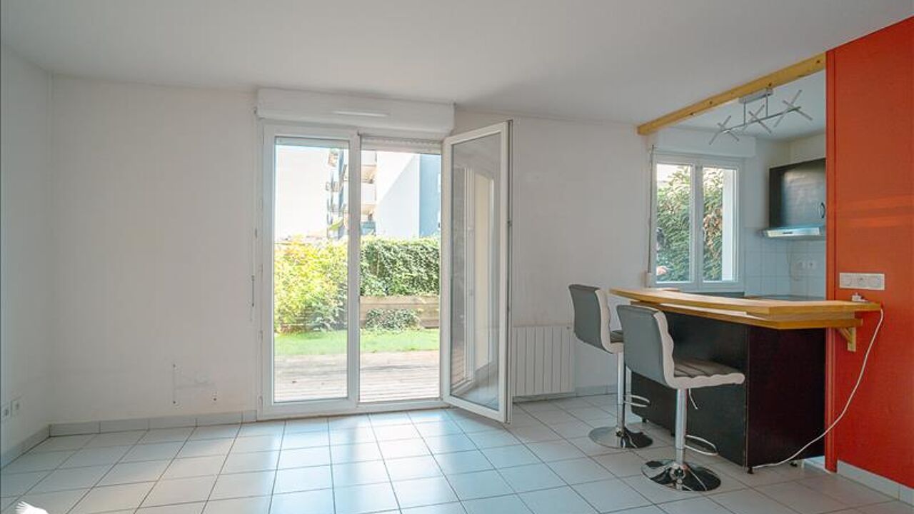 appartement 2 pièces 47 m2 à vendre à Décines-Charpieu (69150)