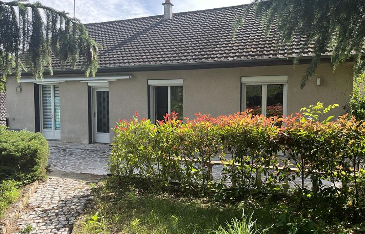 maison 12 pièces 255 m2 à vendre à Rivière (37500)