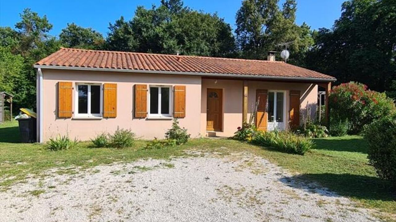 maison 4 pièces 94 m2 à vendre à Ruffec (16700)