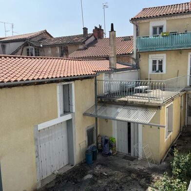 Immeuble  139750 €