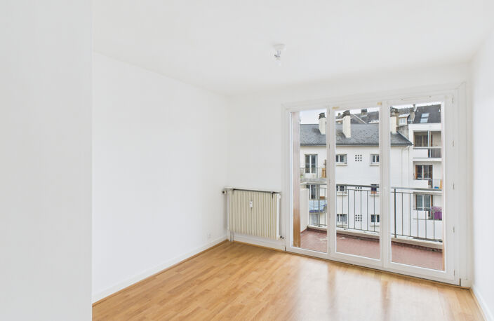 A VENDRE, APPARTEMENT T3 A CHAMBERY — photo 5