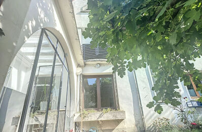 maison 12 pièces 262 m2 à vendre à Bourgoin-Jallieu (38300)