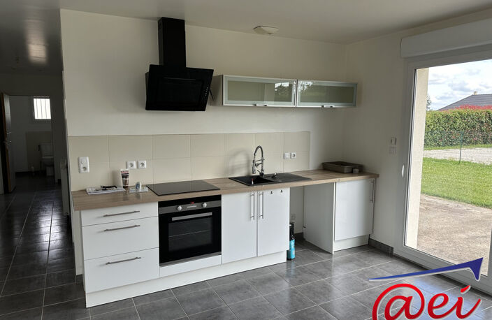 Maison de plain-pied récente type 4 sur 650 m² de terrain — photo 2