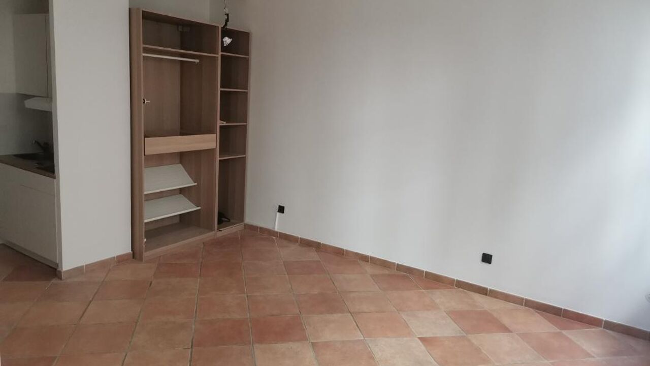 appartement 1 pièces 29 m2 à louer à Nîmes (30000)