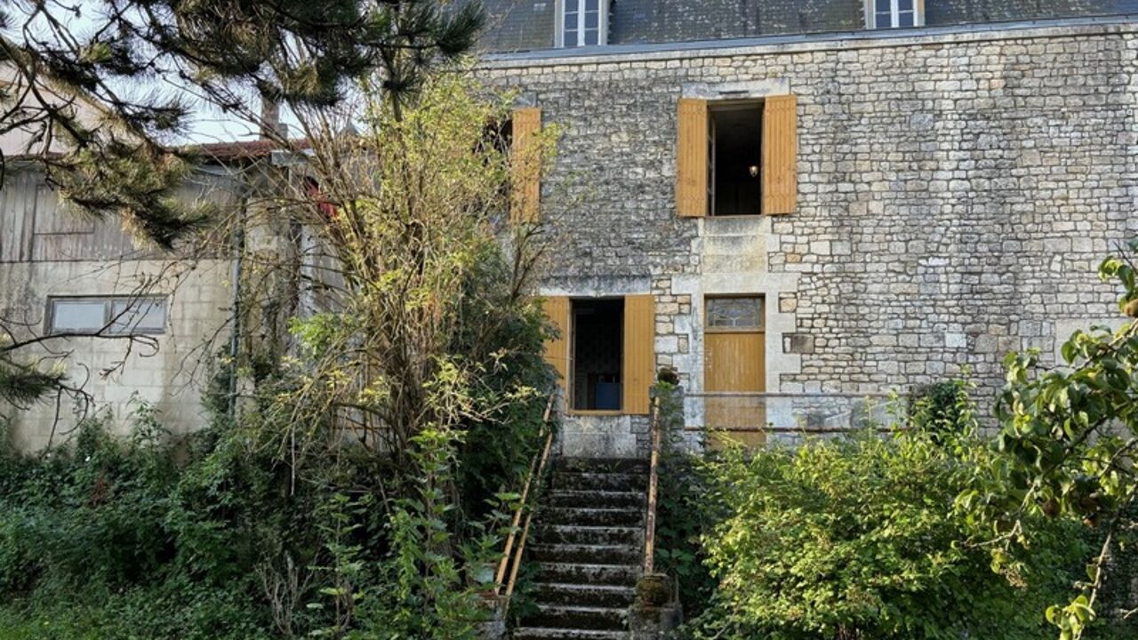 maison 6 pièces 169 m2 à vendre à Taillebourg (17350)