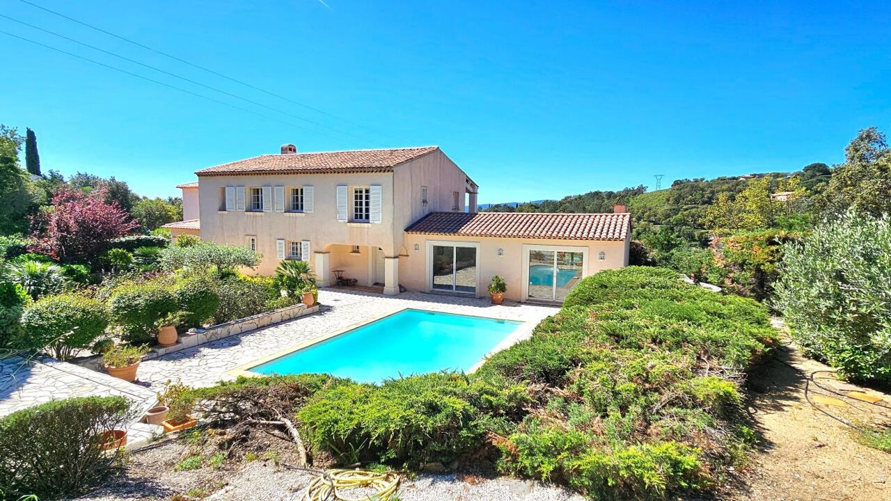 maison 7 pièces 242 m2 à vendre à Grimaud (83310)