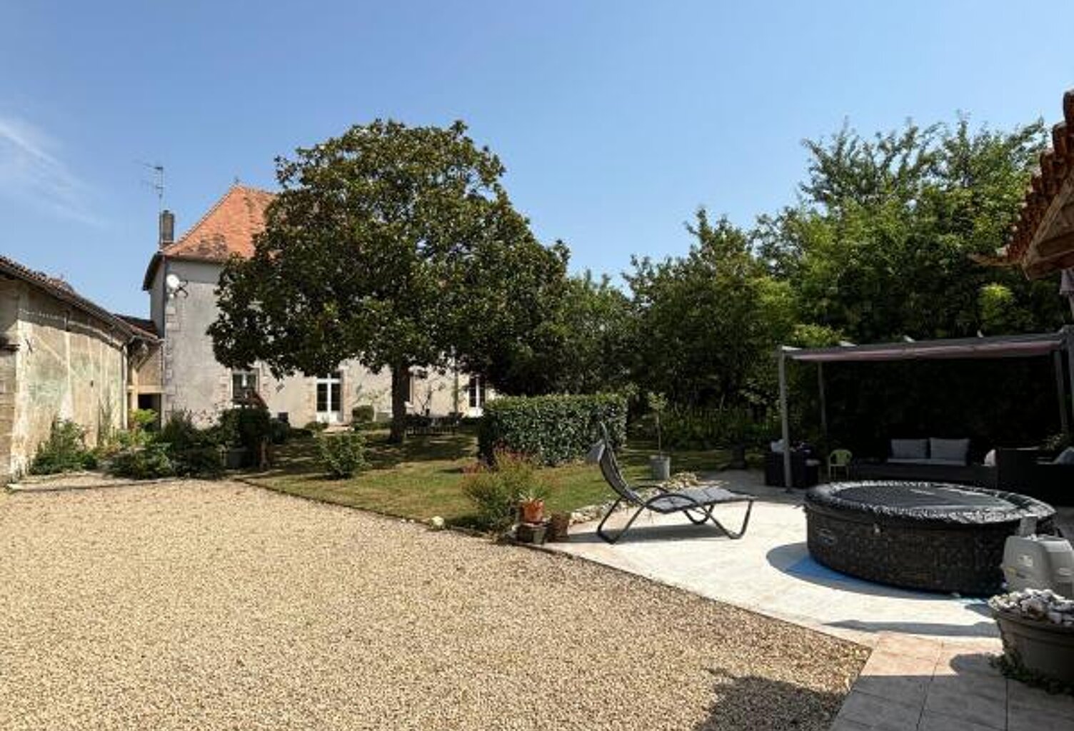 Maison À Vendre — photo 1