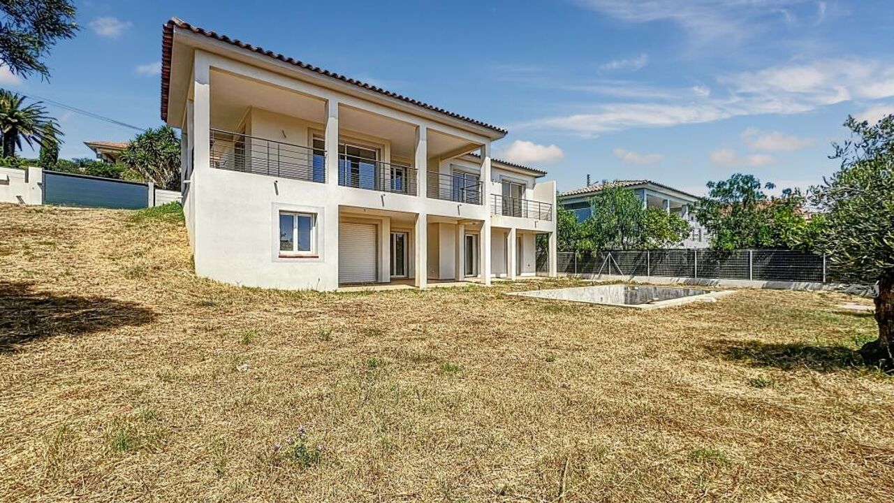 maison 4 pièces 175 m2 à vendre à Fréjus (83600)