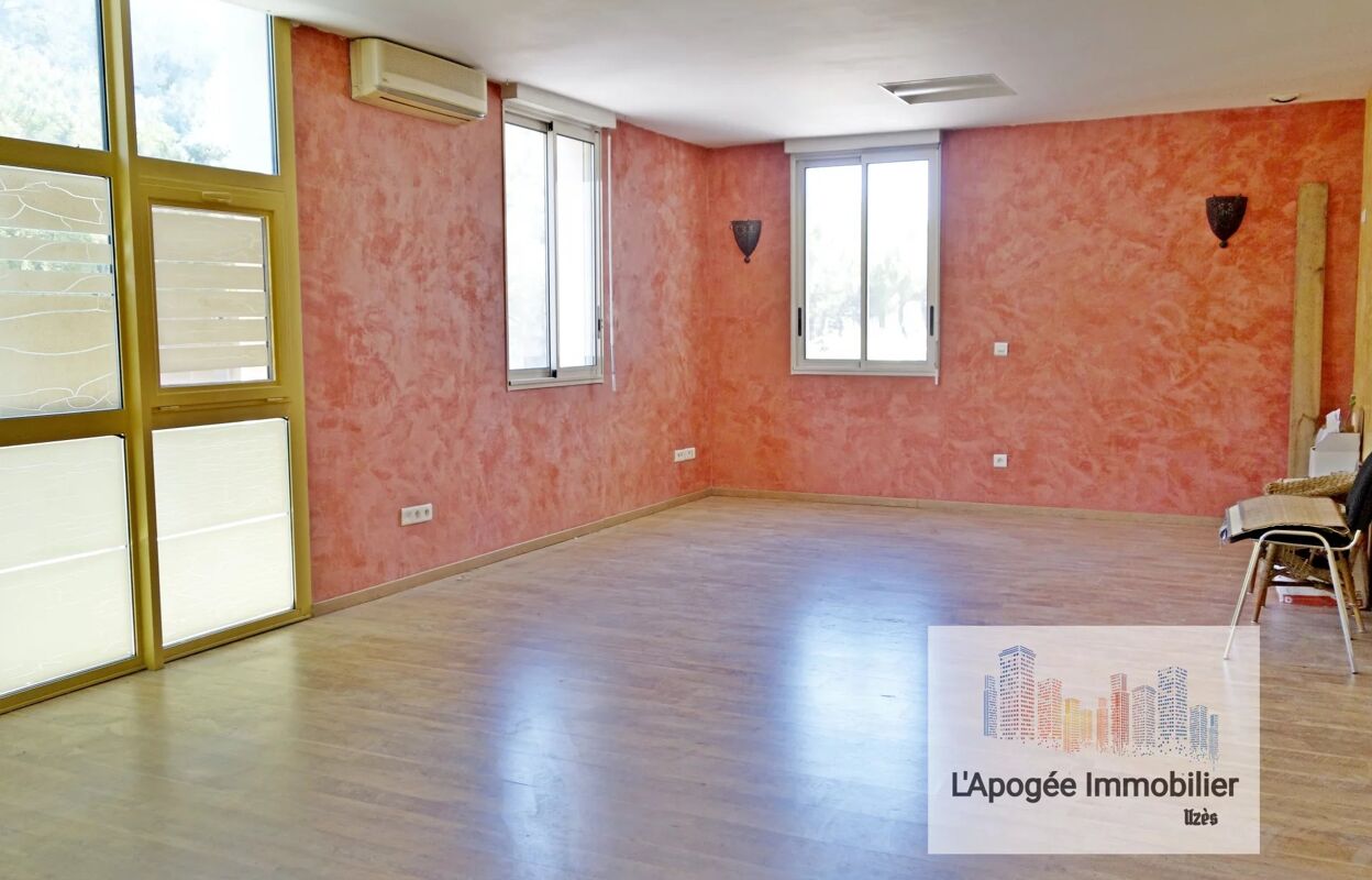 commerce 5 pièces 130 m2 à vendre à Uzès (30700)