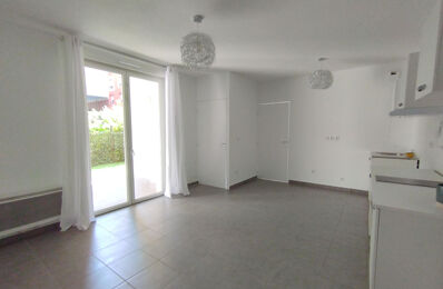 location appartement 850 € CC /mois à proximité de Cabriès (13480)