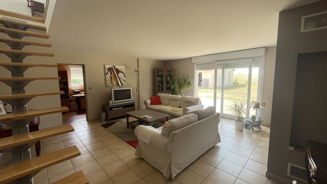 maison 6 pièces 117 m2 à vendre à Vouillé (86190)