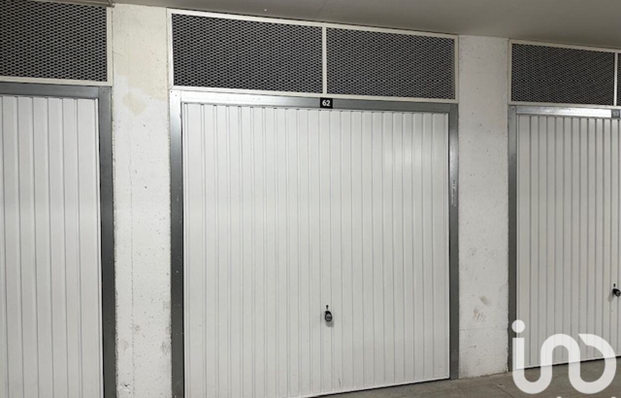 garage  pièces 23 m2 à vendre à Choisy-le-Roi (94600)