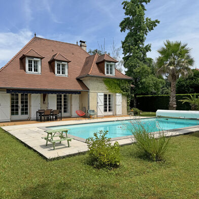 Maison 5 pièces 165 m²