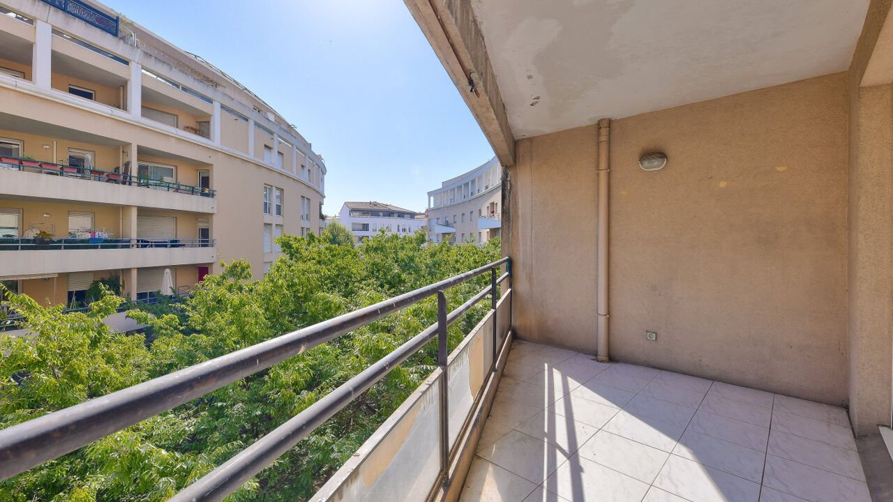 appartement 2 pièces 47 m2 à vendre à Marseille 6 (13006)