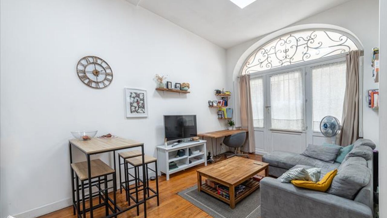 appartement 2 pièces 37 m2 à vendre à Bordeaux (33000)