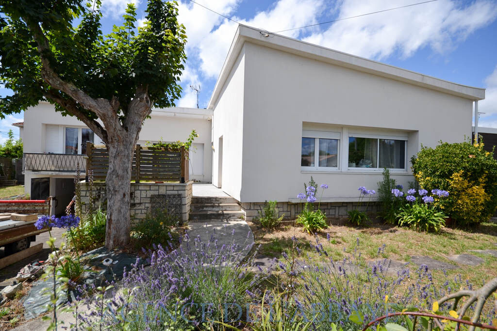 Villa / Maison 5 pièces  à vendre Étaules 17750