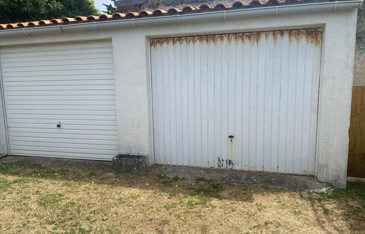 commerce  pièces 14 m2 à vendre à La Rochelle (17000)