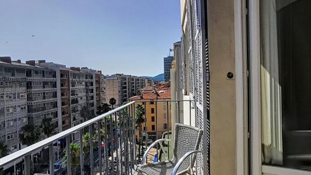 appartement 3 pièces 53 m2 à vendre à Toulon (83000)