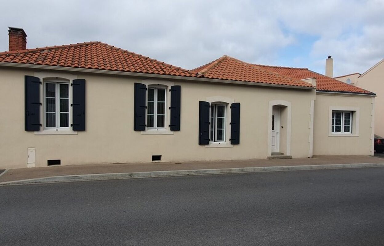 maison 6 pièces 167 m2 à vendre à Le Tablier (85310)