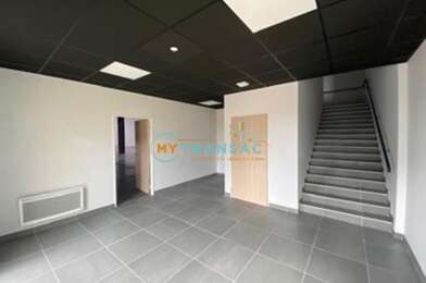 Local industriel  359550 €