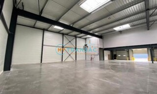 Local industriel  239 m² à vendre à Courtry (77181)