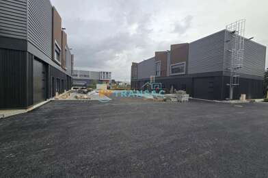Local industriel  585550 €