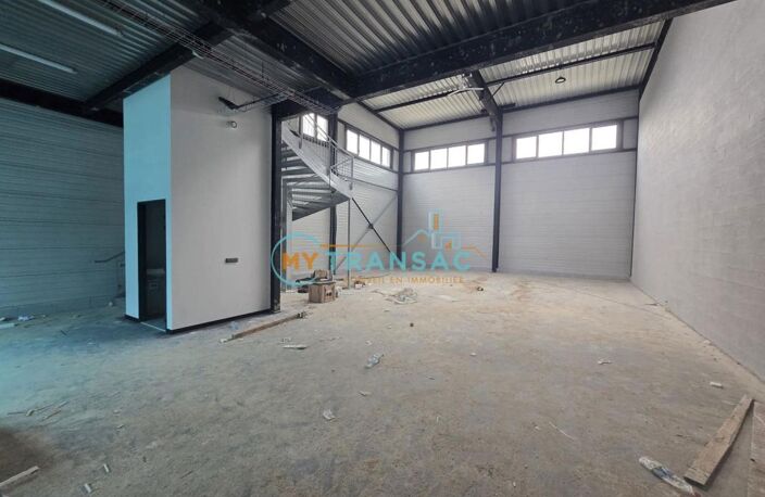 A vendre derniers lots neufs à usage d'activités et bureaux cellules disponibles à partir de 157 m² jusque 2.301 m² — photo 5