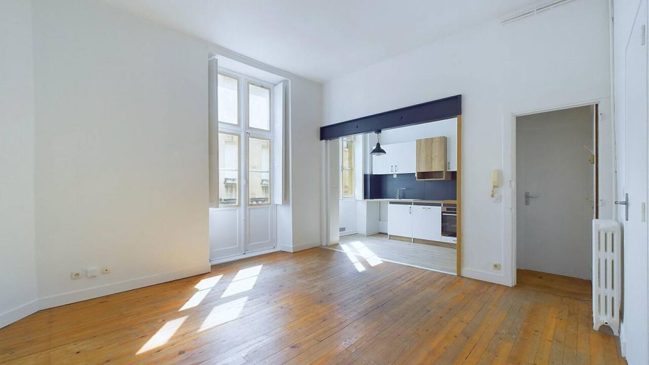 appartement 2 pièces 39 m2 à vendre à Bordeaux (33000)