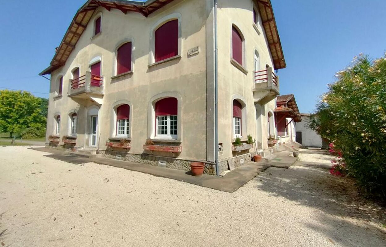 maison 14 pièces 488 m2 à vendre à Vayres (33870)