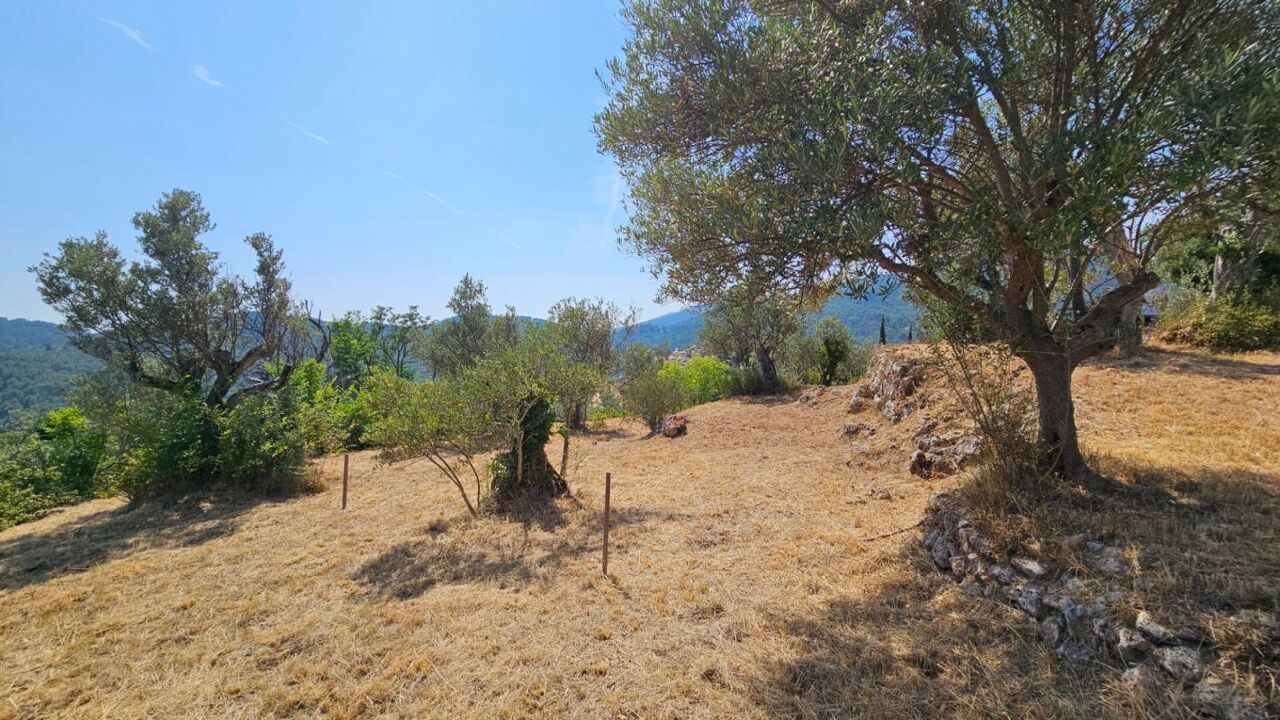 terrain  pièces 1240 m2 à vendre à Claviers (83830)