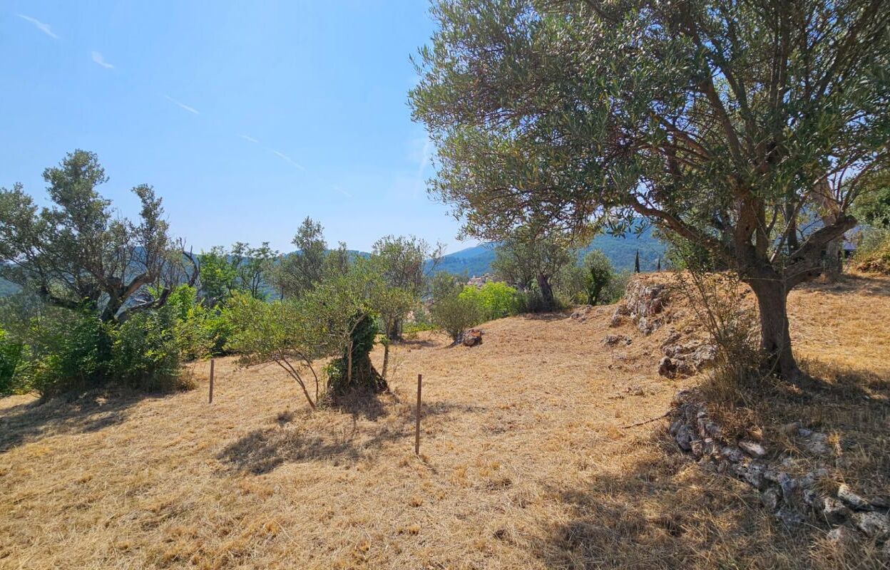 terrain  pièces 1240 m2 à vendre à Claviers (83830)