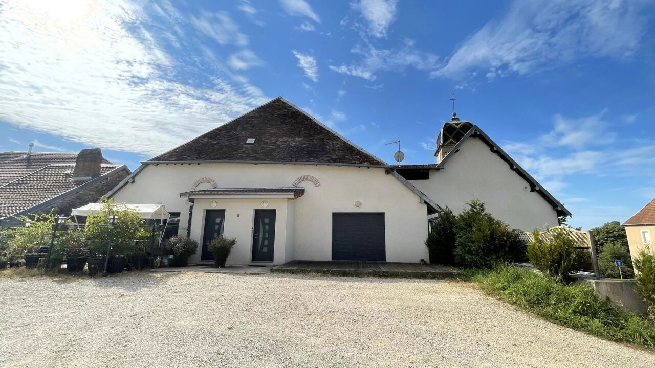 immeuble  pièces 330 m2 à vendre à Besançon (25000)