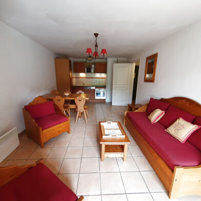 Appartement 3 pièces 225680 €