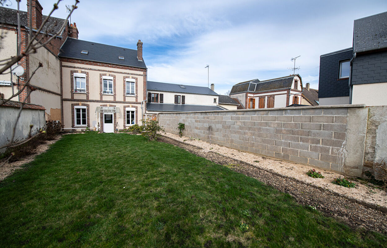 maison 5 pièces 115 m2 à vendre à Mesnils-sur-Iton (27160)