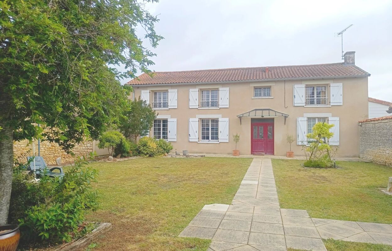 maison 7 pièces 163 m2 à vendre à Chabournay (86380)