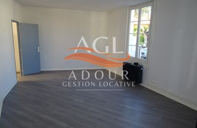 location maison 1 930 € CC /mois à proximité de Urcuit (64990)