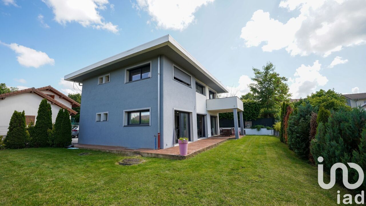 maison 6 pièces 196 m2 à vendre à Viry (74580)