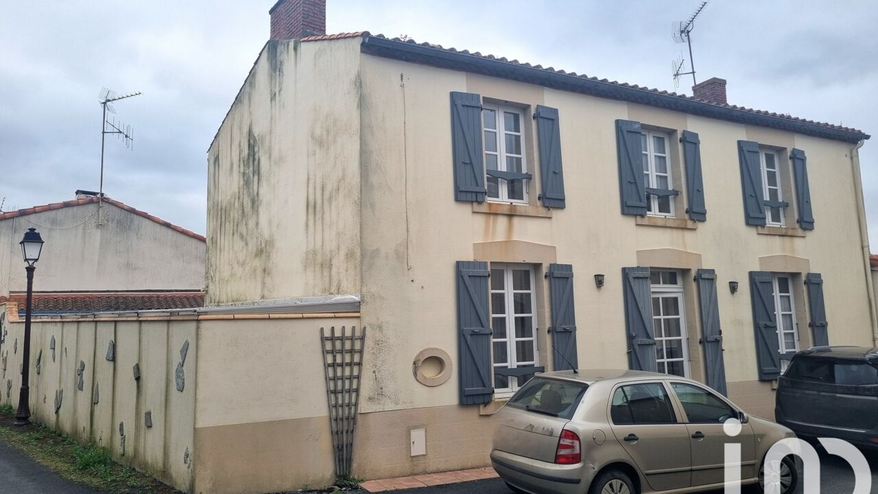 maison 5 pièces 110 m2 à vendre à Sigournais (85110)