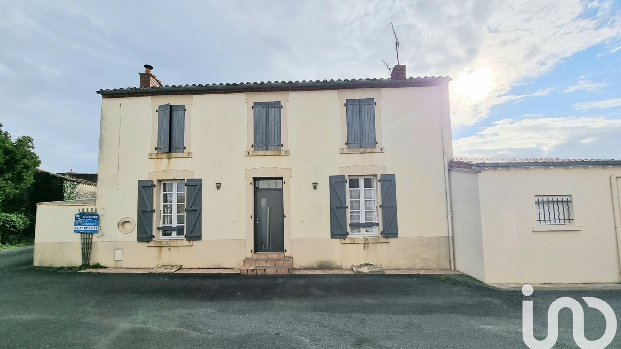 maison 4 pièces 110 m2 à vendre à Sigournais (85110)