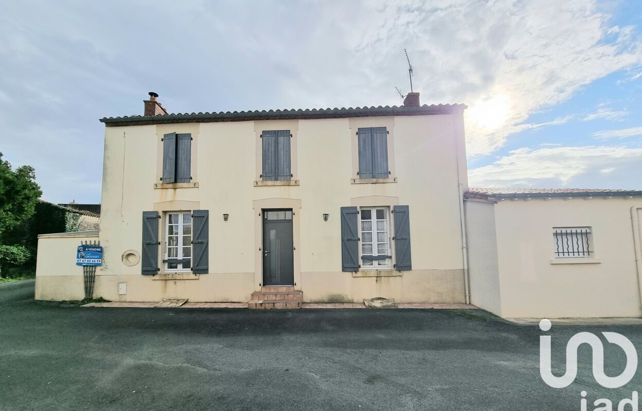 maison 4 pièces 110 m2 à vendre à Sigournais (85110)