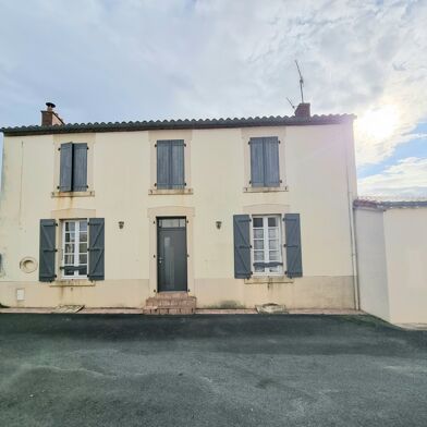 Maison 5 pièces 273 m²