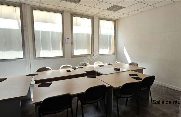 TOULON EST Bureaux de 450 m2 + 10 places de parking — photo 4
