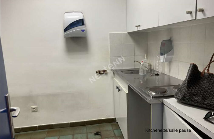 TOULON EST Bureaux de 450 m2 + 10 places de parking — photo 5