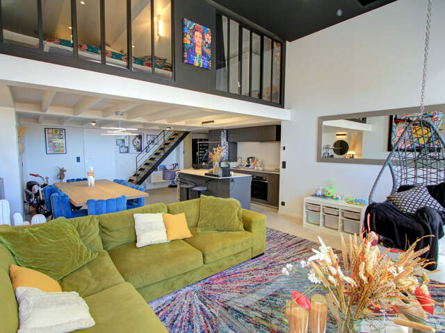 LOFT 3 PIÈCES DE 80M² AVEC VUE MER DANS LE CENTRE VILLE DE SAINTE MAXIME — photo du bien