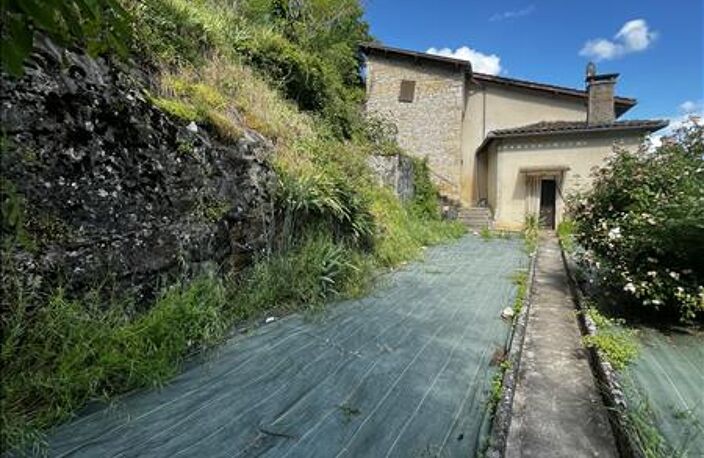 Maison de bourg de 5 pièces principales — photo 2